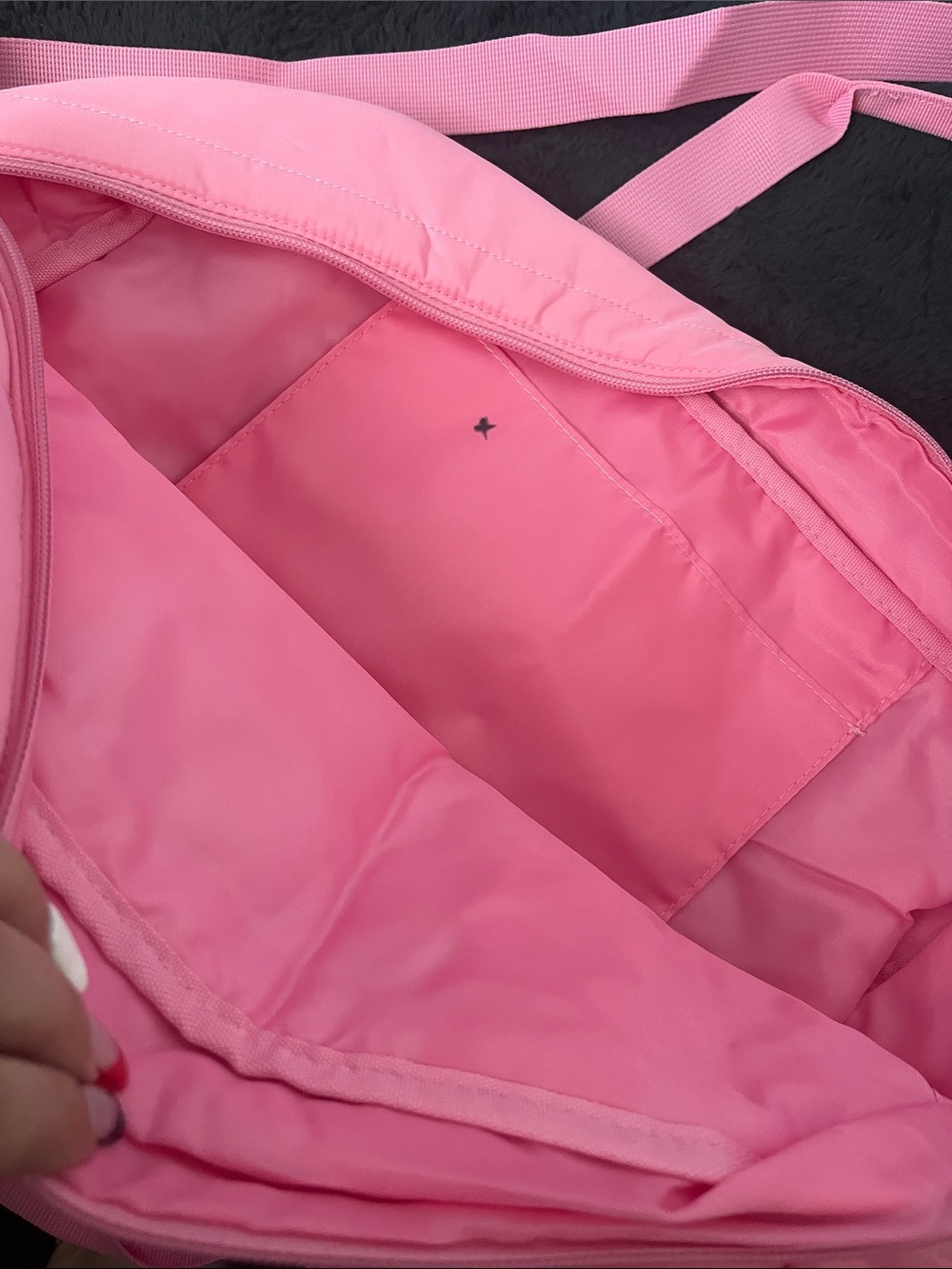 PINK Victoria's Secret Quilted Duffel Bag in Bright Pink - Picture 5 of 10